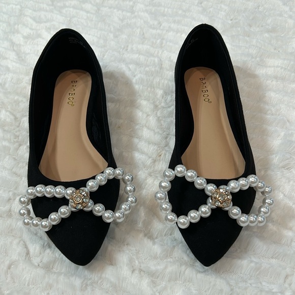 Bamboo the point pearl bow classic black noir slip on flats new without box - Picture 1 of 9